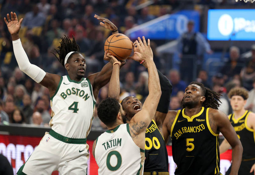 НБА: Голден Стэйт обыграл Бостон в овертайме, Портленд сенсационно победил Финикс