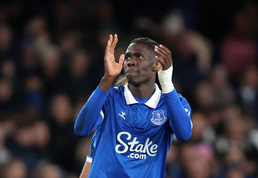 Манчестер Юнайтед и Барселона поспорят за одноклубника Миколенко