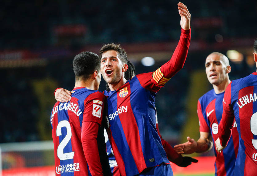 30 ударів і дубль Роберто допомогли Барселоні здолати Альмерію