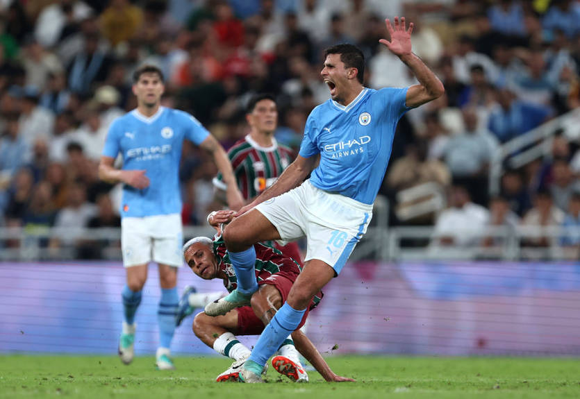 Хавбек Манчестер Сіті уникнув серйозної травми після грубого підкату у фіналі Клубного ЧС