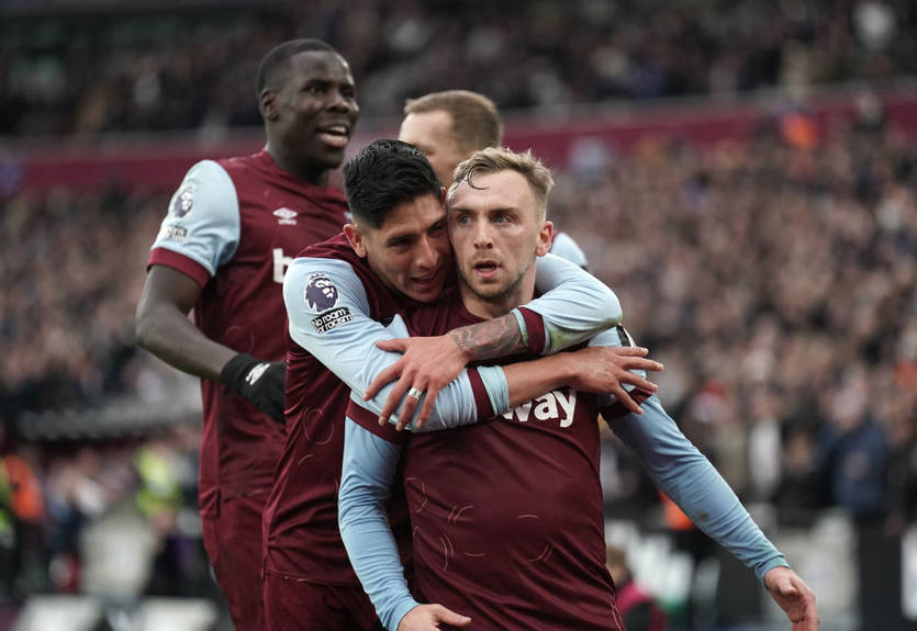 Вест Хэм без труда обыграл проблемный МЮ