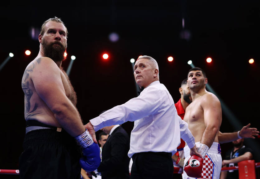 Хрговіч в першому раунді нокаутував суперника ударом в потилицю