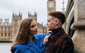 Романтическая прогулка: Цыганков с возлюбленной прилетели в Лондон