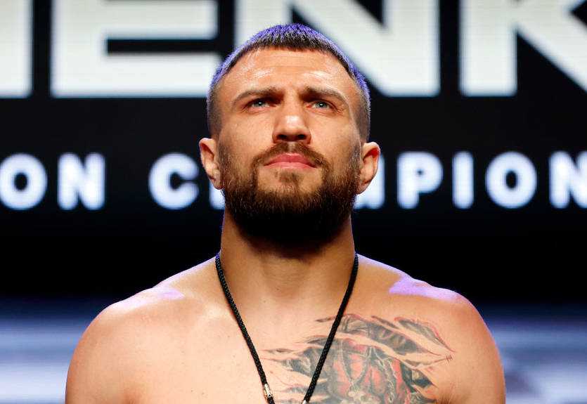 "Стань и уйди чемпионом": Роберт Гарсия призвал Ломаченко завершить карьеру