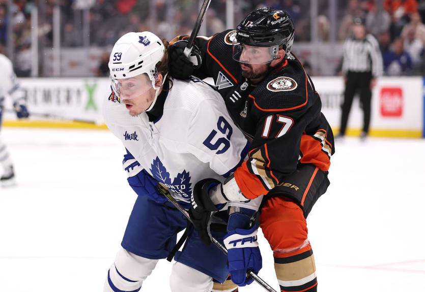 НХЛ: Нью-Джерси зрелищно обыграл Вашингтон, Анахайм проиграл Торонто