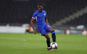 Челси отправил в аренду талантливого полузащитника