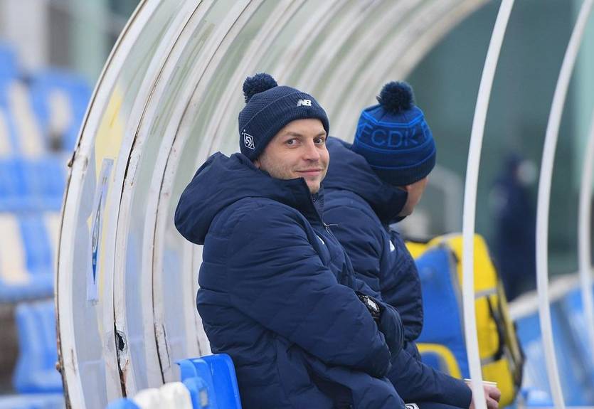 В третий раз стал отцом: Гусев показал милую фотографию с новорожденным сыном