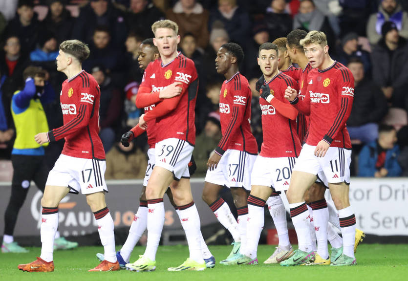 Манчестер Юнайтед комфортно обыграл Уиган в рамках Кубка Англии