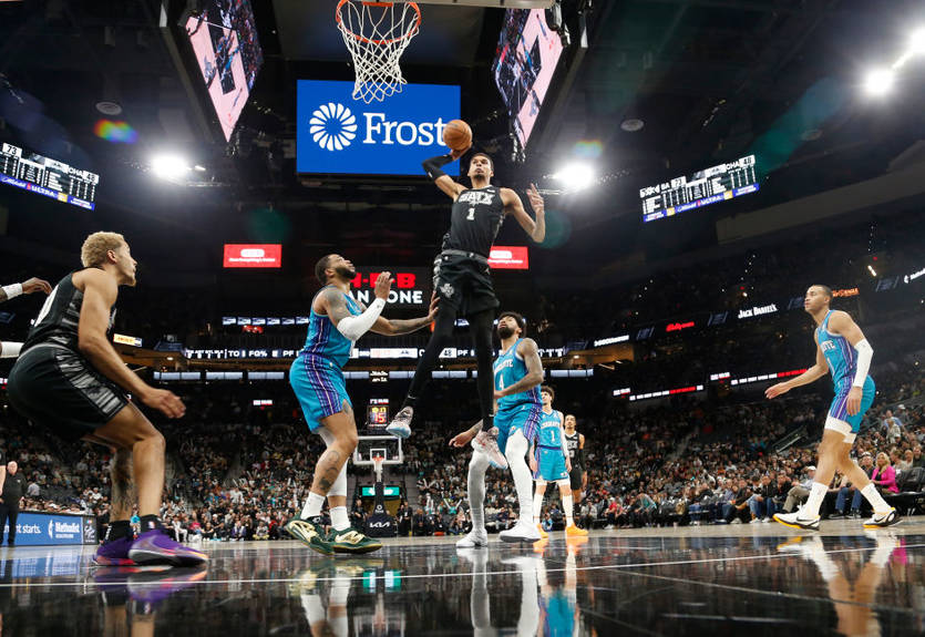 НБА: Филадельфия разгромила Сакраменто с Ленем, Индиана удивила Атланту НБА: Филадельфия разгромила Сакраменто с Ленем, Индиана удивила Атланту