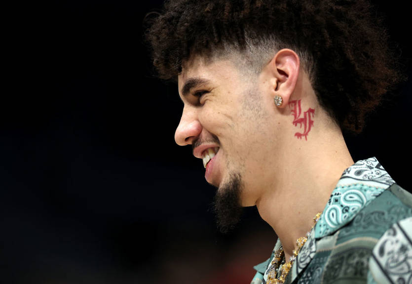 НБА дозволила зірці Шарлотт не приховувати раніше заборонене татуювання НБА дозволила зірці Шарлотт не приховувати раніше заборонене татуювання