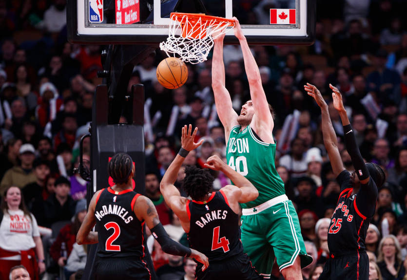 НБА: Бостон без Михайлюка переміг Торонто, Маямі лише в овертаймі дотиснуло Бруклін