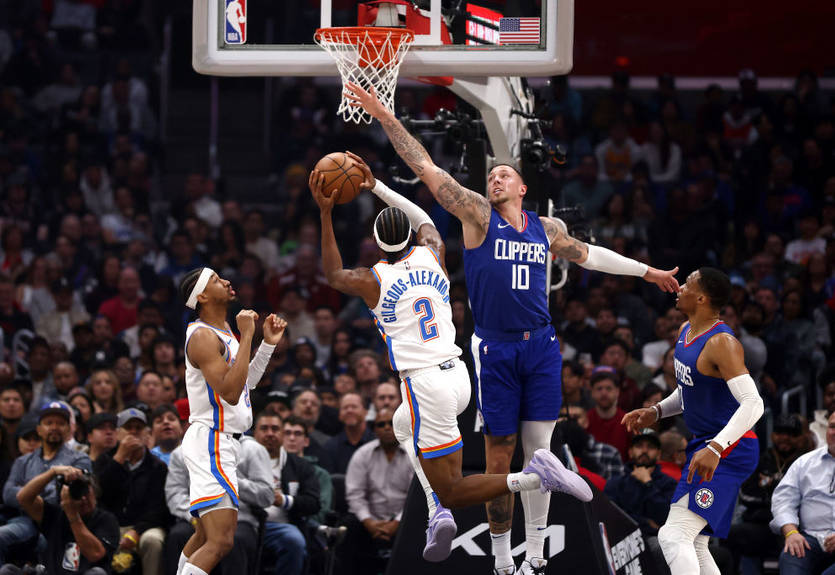 НБА: Сакраменто з Ленем у божевільній грі програв Фініксу, Філадельфія розібралася з Денвером НБА: Сакраменто з Ленем у божевільній грі програв Фініксу, Філадельфія розібралася з Денвером