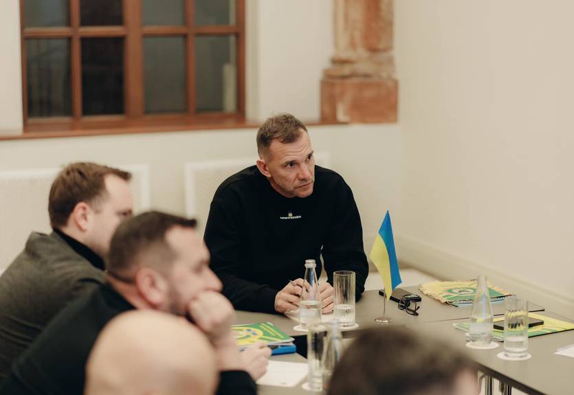 Предвыборное турне: Шевченко назвал главную задачу в должности президента УАФ