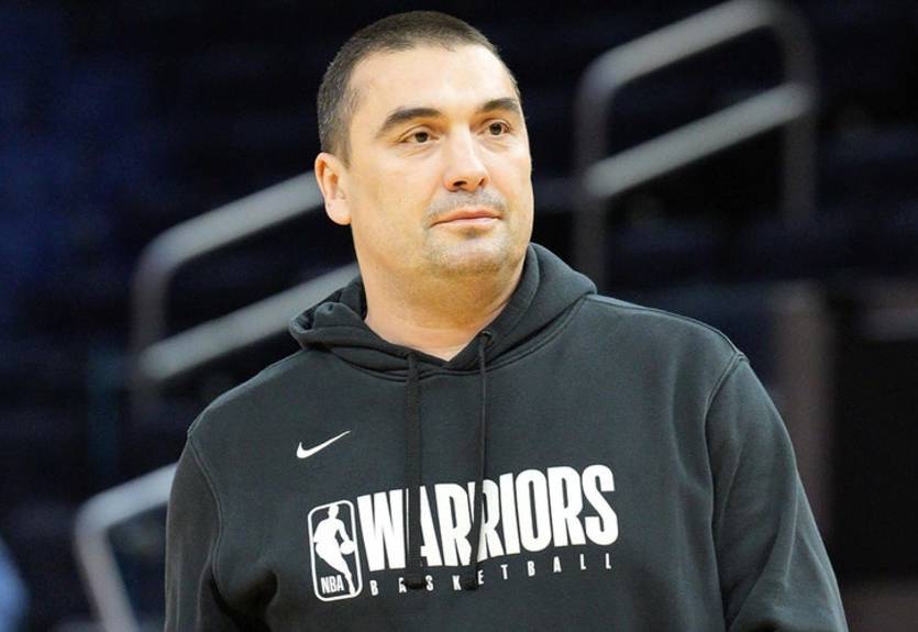 НБА перенесла вторую игру Голден Стэйт из-за смерти ассистента тренера НБА перенесла вторую игру Голден Стэйт из-за смерти ассистента тренера