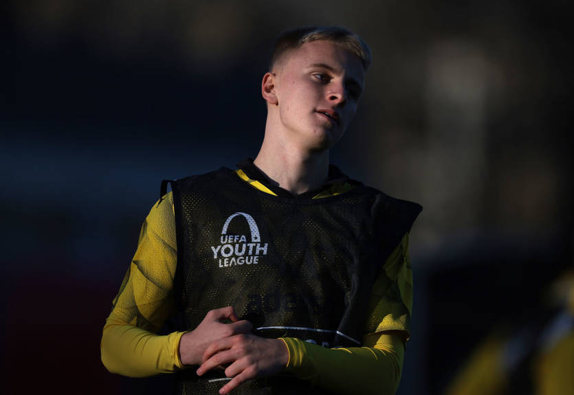 Боруссия Дортмунд продлила контракт с украинским талантом