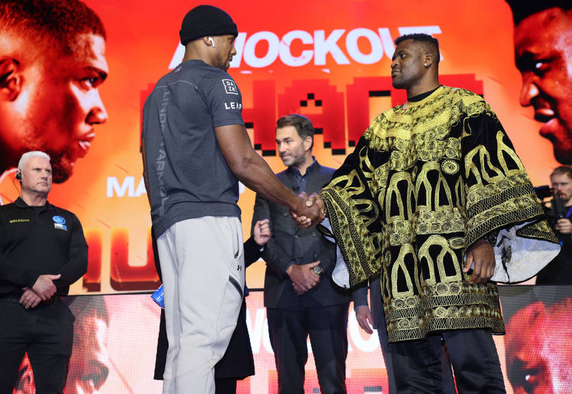 Сіренко оцінив шанси Нганну в бою з Джошуа