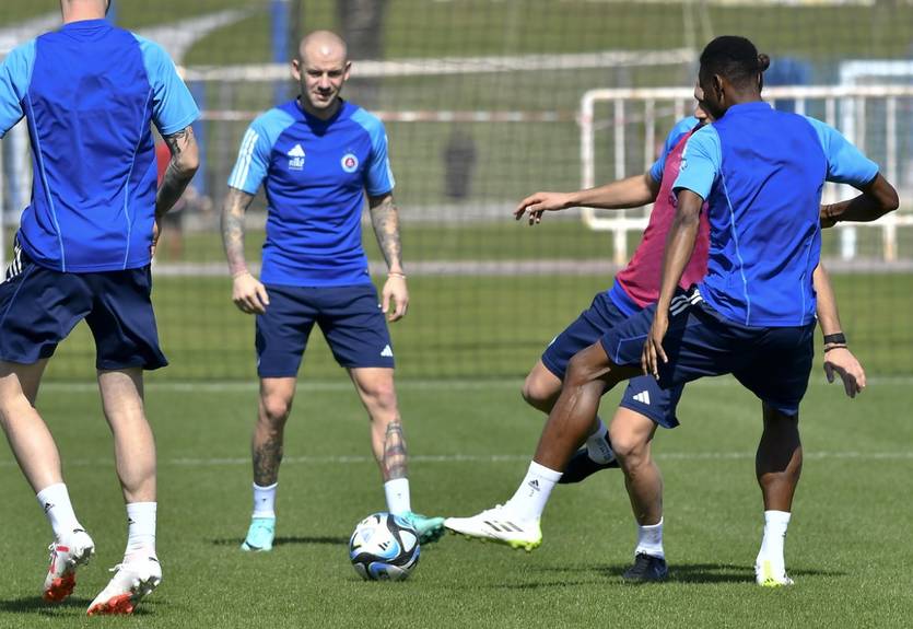 "С кем нам играть?": президент словацкого клуба сделал заявление о матче с россиянами