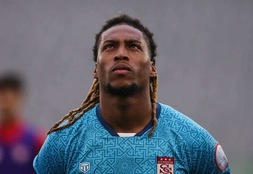 Динамо остановило переговоры со Слованом по продаже Жерсона из-за спарринга с московским клубом