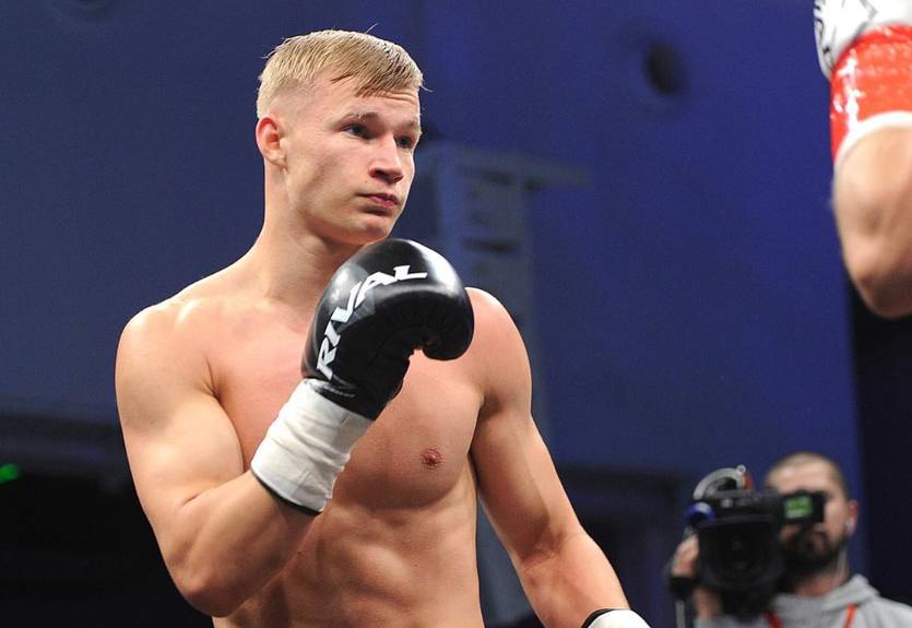 Штонда зазнав дебютної поразки на профірингу Штонда зазнав дебютної поразки на профірингу