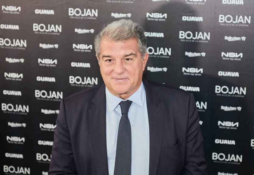 Президент Барселоны оценил решение Хави уйти в отставку