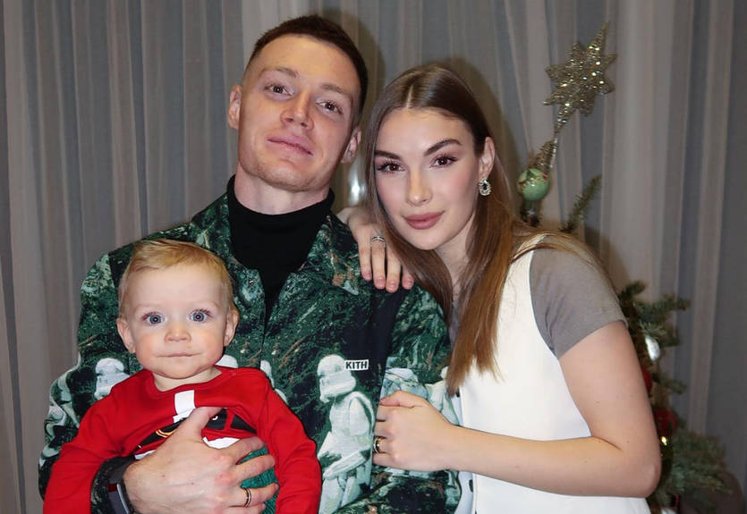 Щасливий батько: Циганков показав милі фотографії з сімейної прогулянки