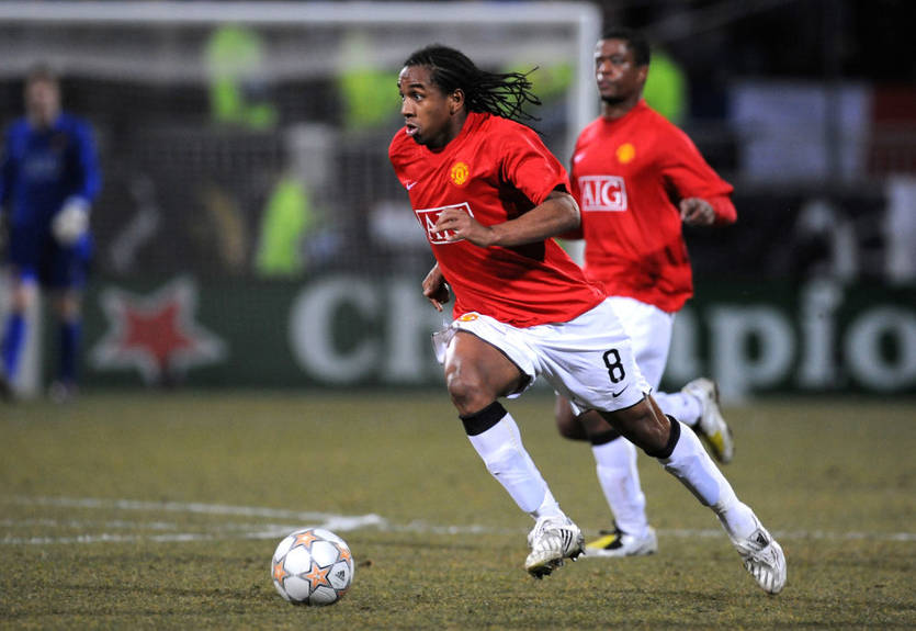 Бывший хавбек Манчестер Юнайтед рассказал, как вместе с Нани жил длительное время у Роналду Бывший хавбек Манчестер Юнайтед рассказал, как вместе с Нани жил длительное время у Роналду