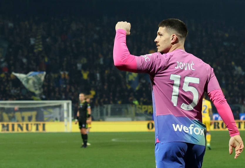 Жиру и Йович принесли Милану волевую победу над Фрозиноне