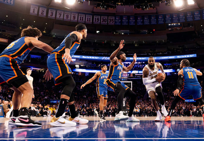 НБА: 60 очков Карри не спасли Голден Стэйт от поражения Атланте, Лейкерс победили Никс НБА: 60 очков Карри не спасли Голден Стэйт от поражения Атланте, Лейкерс победили Никс