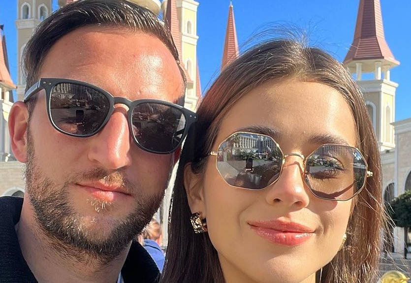 Ведуча клубного ТВ Металіста 1925 та хавбек команди оголосили про заручини