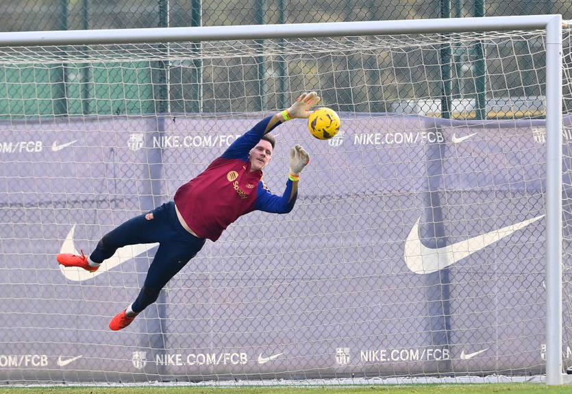 Основний кіпер Барселони повернеться в стрій після тримісячної відсутності
