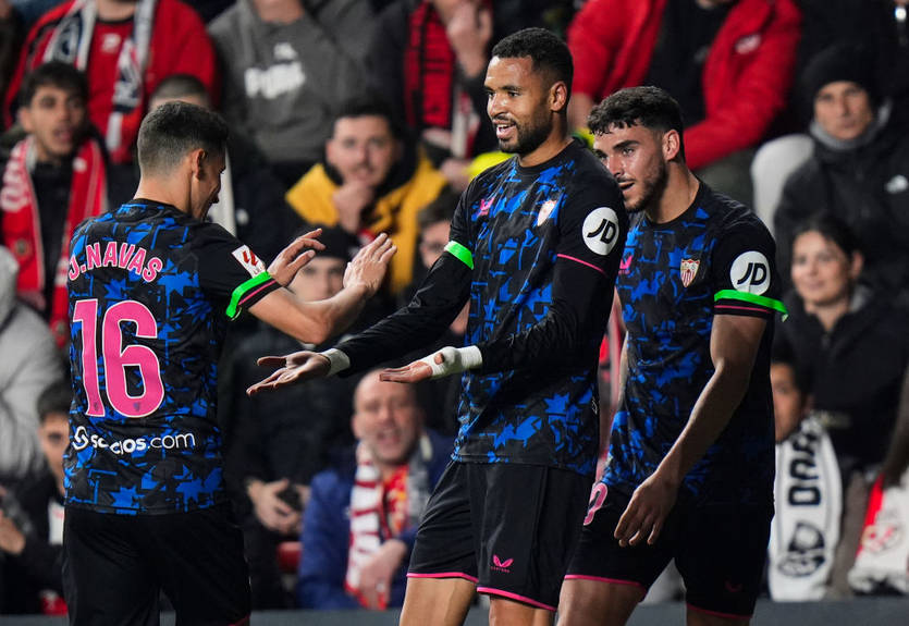 Ен-Несірі своїм дублем у ворота Райо Вальєкано пересунув Севілью подалі від зони вильоту