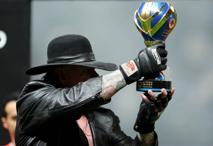 Роналду как ребенок обрадовался неожиданному появлению легендарного рестлера в Саудовской Аравии