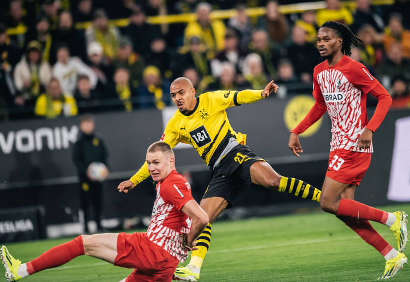 Боруссія підозріло легко розібралася з Фрайбургом Боруссія підозріло легко розібралася з Фрайбургом