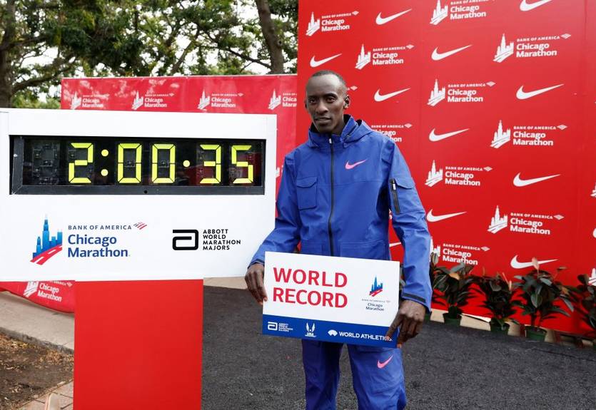 Мировой рекордсмен в марафоне погиб в автомобильной аварии