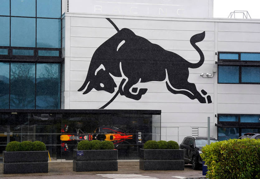 В Сеть слили новый болид Ред Булл, который засветился в Сильверстоуне