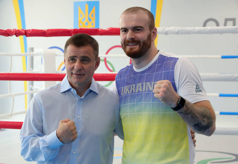 Український боксер переміг суперника в першому ж раунді