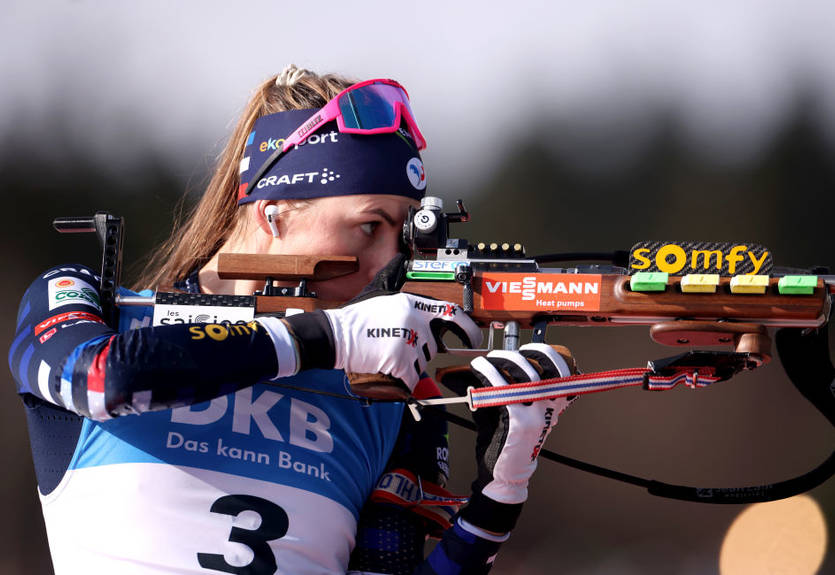 Брезаз-Буше выиграла женский масс-старт чемпионата мира, Дмитренко финишировала в середине третьей десятки