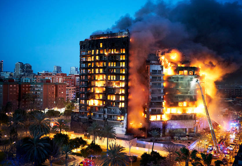 Валенсія попросила перенести наступний матч через величезну пожежу в місті