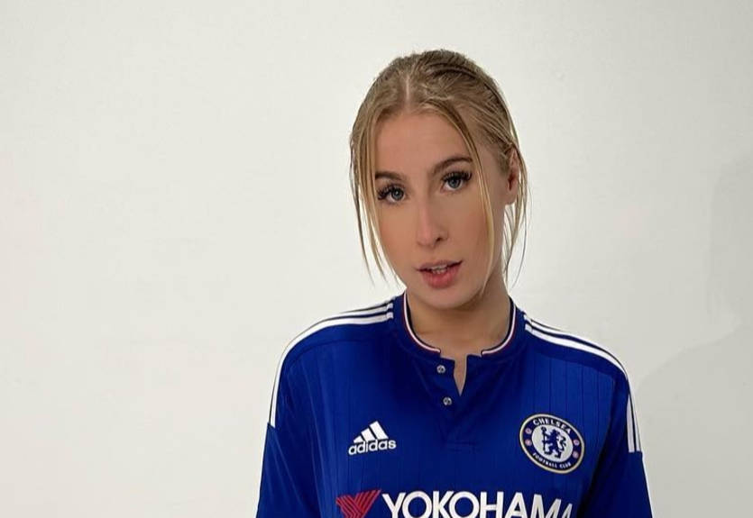 Английская боксерша пообещала "горячее" видео, если Челси выиграет Кубок Лиги Английская боксерша пообещала "горячее" видео, если Челси выиграет Кубок Лиги