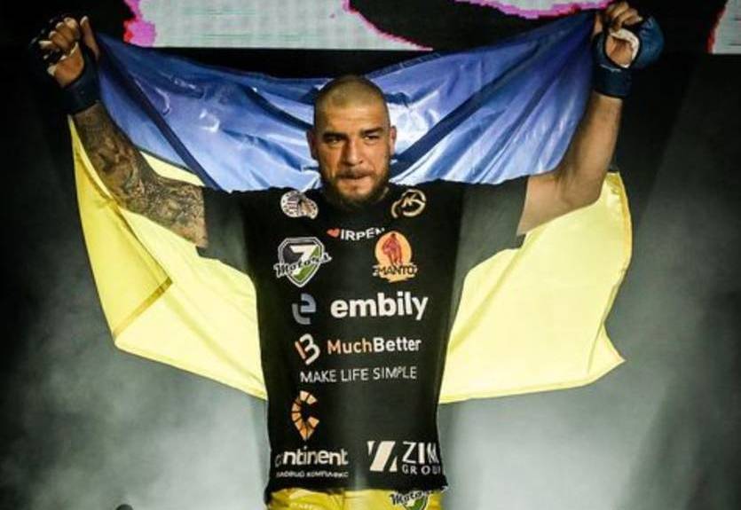 "Я без колебаний дал тебе бой": Амосов потребовал реванш у своего обидчика