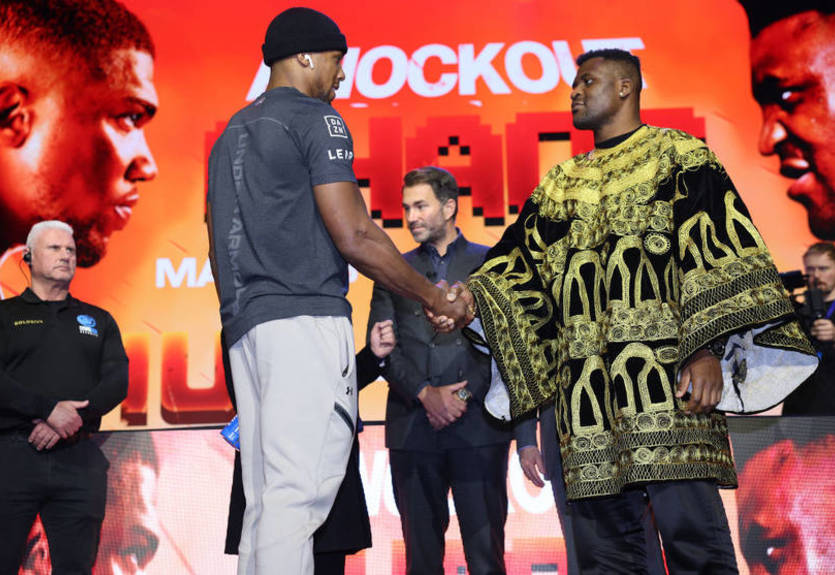 "Показав, на що здатний": Тренер Джошуа розповів, чим Нганну здивував у бою з Ф'юрі "Показав, на що здатний": Тренер Джошуа розповів, чим Нганну здивував у бою з Ф'юрі