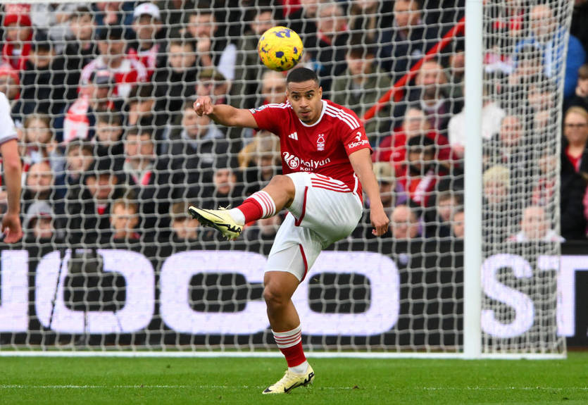 Захисник аутсайдера АПЛ зацікавив іспанського гранда