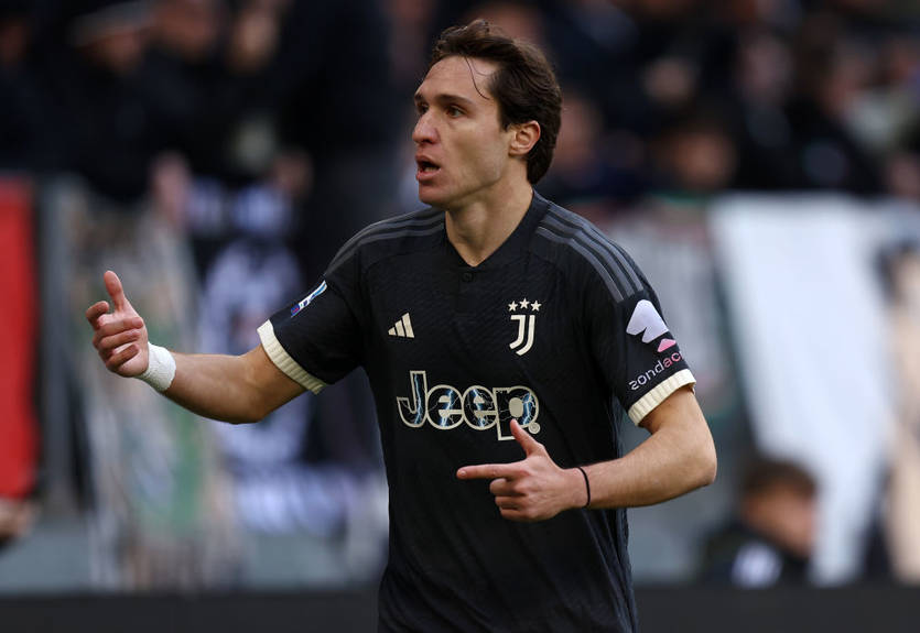 Friendly fire: Захисник Ювентуса травмував на тренуванні лідера клубу