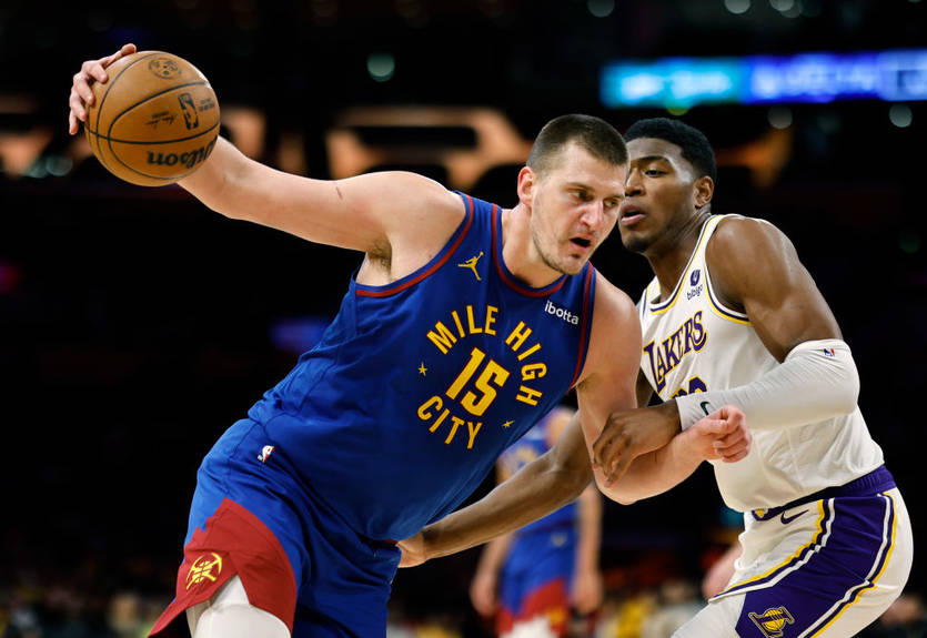 НБА: Дабл-дабл Йокича помог Денверу победить Лейкерс, Майами обыграло Юту НБА: Дабл-дабл Йокича помог Денверу победить Лейкерс, Майами обыграло Юту