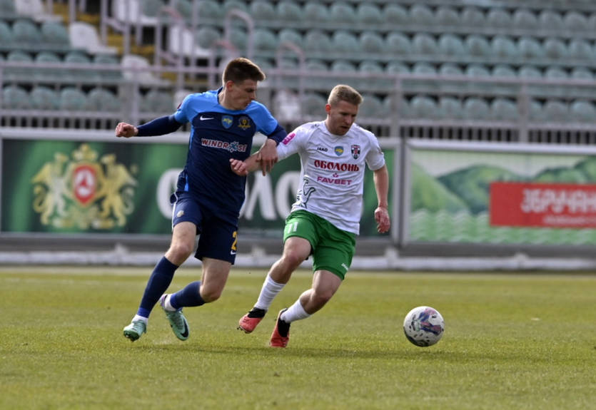 Дніпро-1 мінімально здолав Оболонь