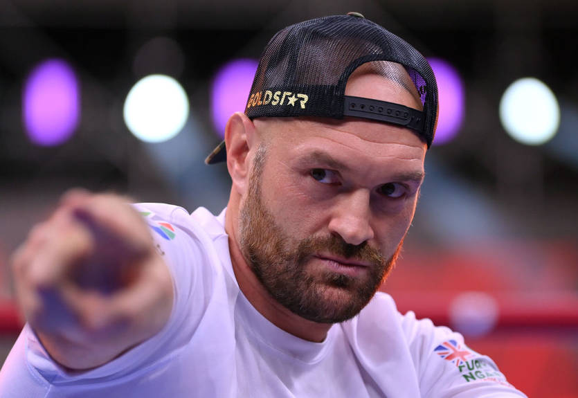 Ф'юрі спрогнозував, за скільки раундів нокаутує Усика