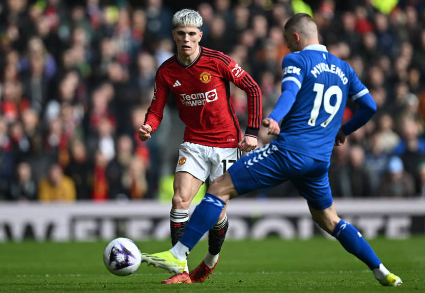 Два пенальти позволили Манчестер Юнайтед обыграть Миколенко и его Эвертон Два пенальти позволили Манчестер Юнайтед обыграть Миколенко и его Эвертон