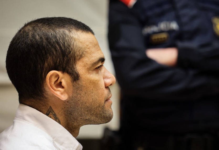 В Бразилії розповсюдили інформацію про самогубство Дані Алвеса, виявилося, що це "жарт"