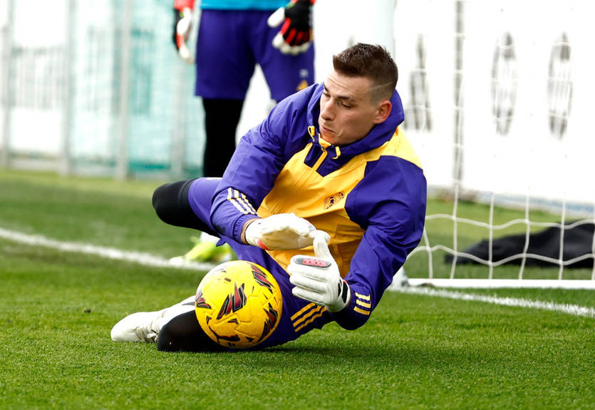 Анчелотти беспокоится из-за вызова Лунина в стан сборной Украины