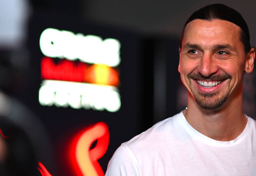 "Мы идеальны": Златан с бывшим оппонентом Усика посетили Гран-при Саудовской Аравии